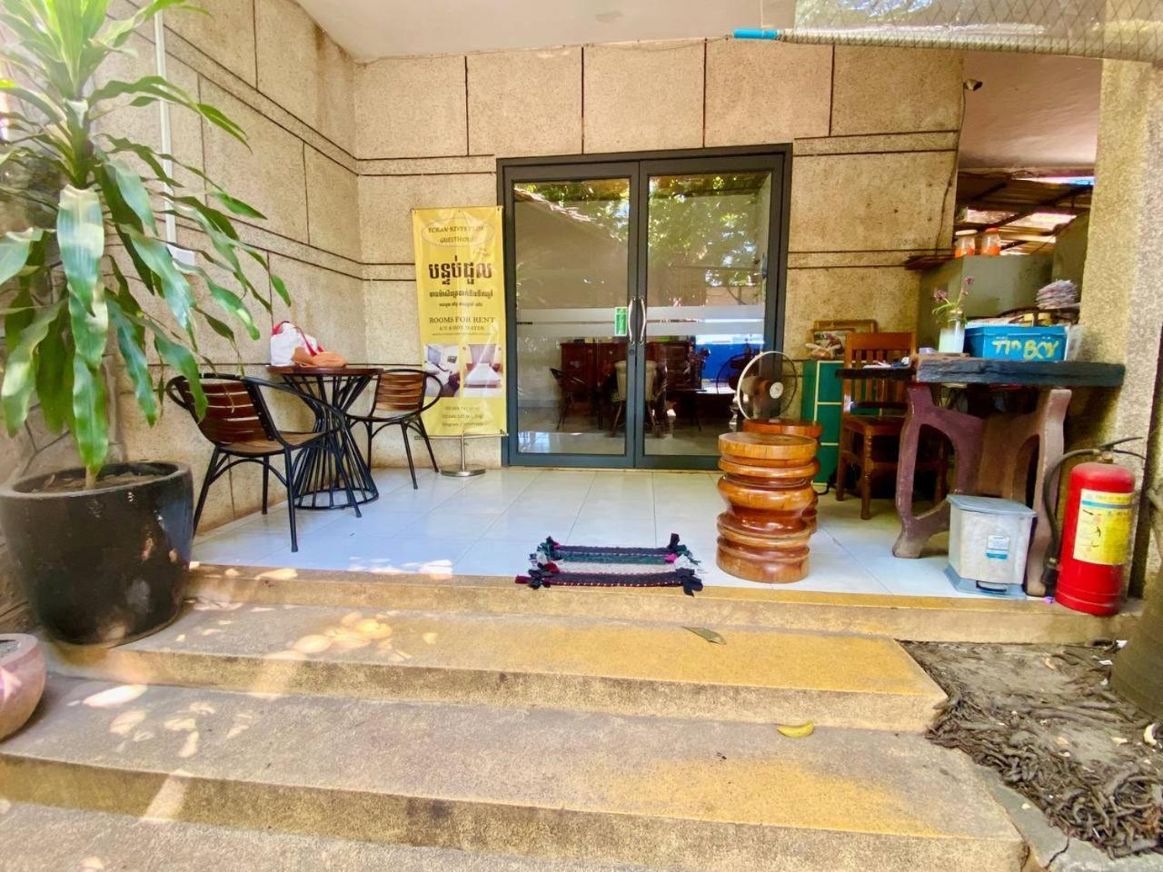 Ecran Riverfront Guesthouse Kampot Exteriér fotografie